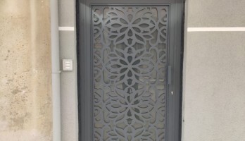 thumb Lazer Kesim Metal Ferforje Camlı Apartman Giriş Kapısı