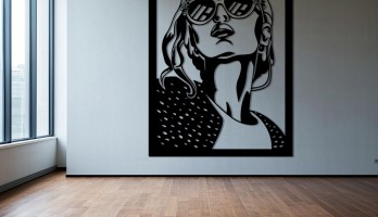 Gözlüklü Havalı Kadın Lazer Kesim Metal Tablo